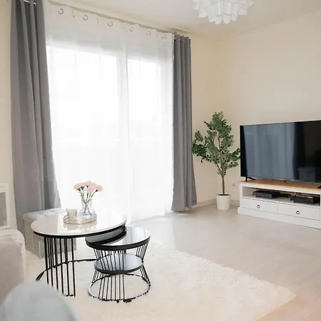 Daire L'elegant - T2 - 10 Min Aeroport - Parking Prive Lingolsheim