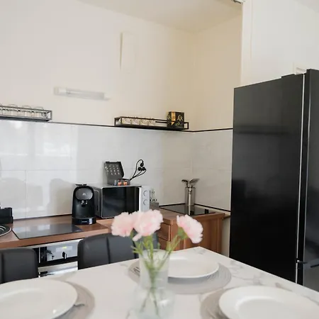 Apartament L'elegant - T2 - 10 Min Aeroport - Parking Prive Lingolsheim