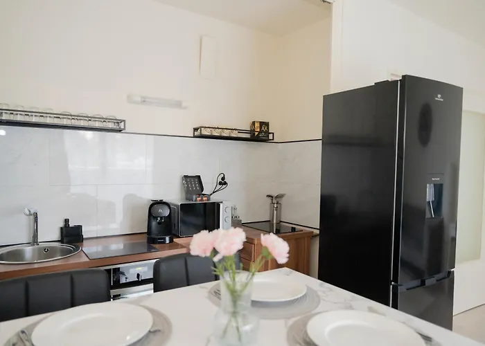 Apartament L'elegant - T2 - 10 Min Aeroport - Parking Prive Lingolsheim